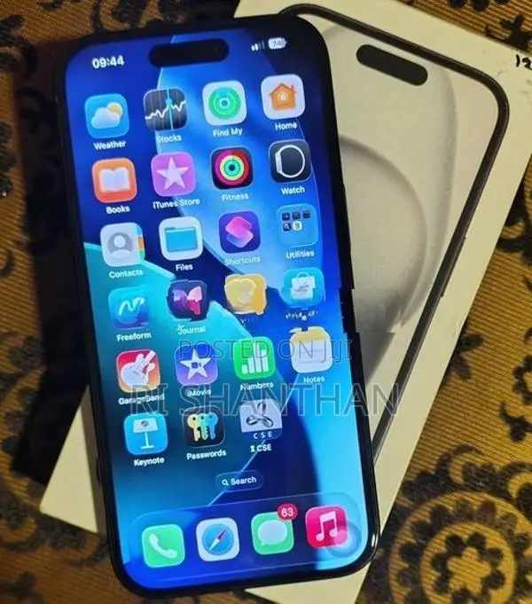 Apple iPhone 15 (Used)