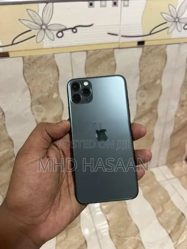 Apple iPhone 11 Pro Max 64GB (Used)
