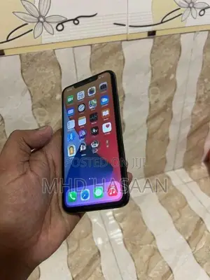 Apple iPhone 11 Pro Max 64GB (Used)