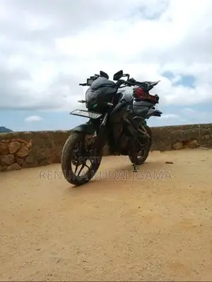 Bajaj Pulsar 150 NS150 2017