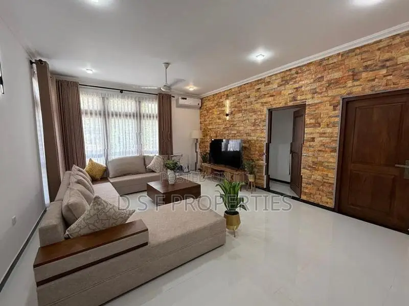 A ARCHITECT DESIGNED THREE STORY LUXURY HOUSE In PALAWATTA