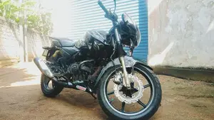 TVS Apache 2016