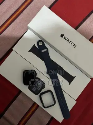 Apple Watch Se2 (used)