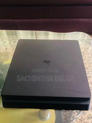 PS4 Slim 1TB