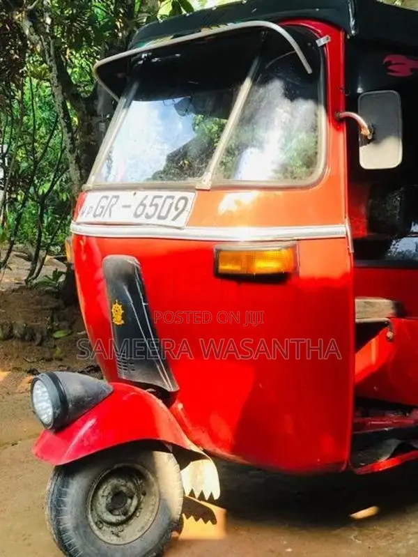 Bajaj RE Red 2002