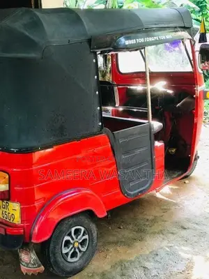 Bajaj RE Red 2002