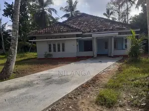 Ambalangoda House with Land for Rent