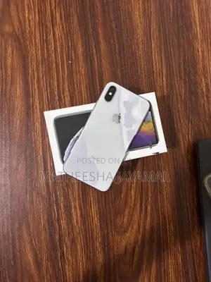 Apple iPhone XS (Used)