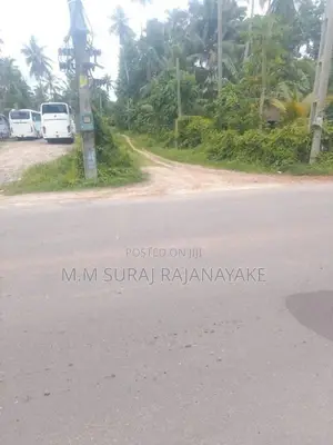 රද්දොලුව - මුතුවාඩිය ප්‍රදේශයෙන් ඉඩමක් විකිණීමට ඇත.
