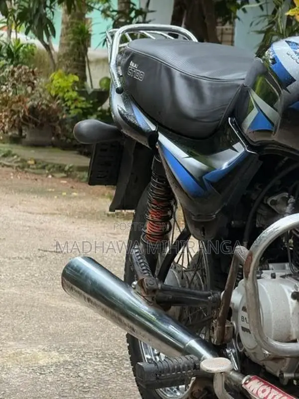 Bajaj CT100 2015