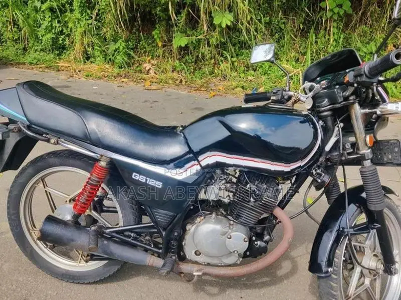 Suzuki GS 125 2001