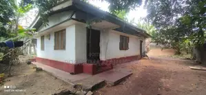 Prime Maharagama Location- Old House With Land