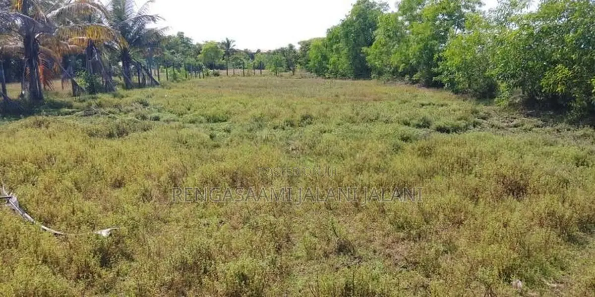 Land for Sale Trincomalee Road Karuvakkerney Valaichenai