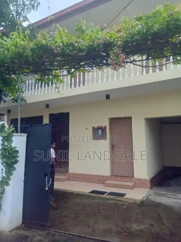 (SLS1) Two Storey House for Sale in Boralesgamuwa