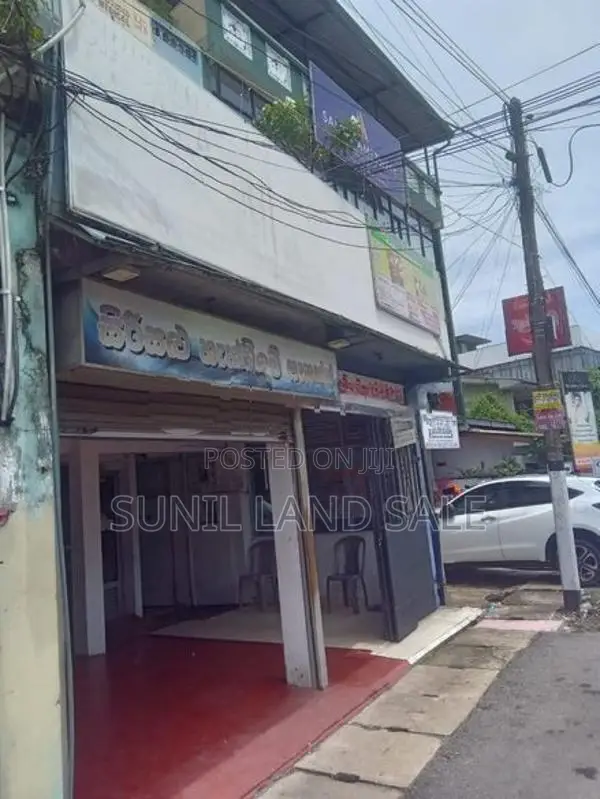 (SLS2) Commercial Building for Sale in Boralasgamuwa Junction