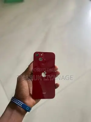 Apple iPhone 13 (Used)