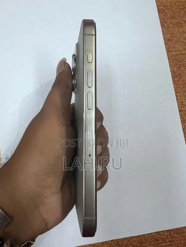 Apple iPhone 15 Pro (Used)