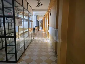 Kandy Commercial Building for Lease ව්‍යාපාරික ගොඩනැගිල්ලක් බදු දීමට