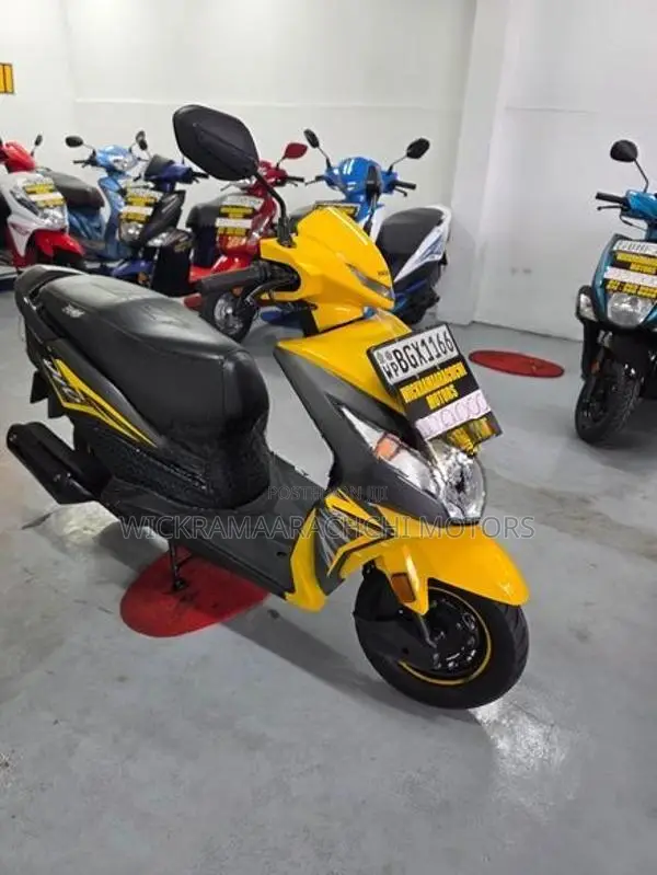 Honda Dio Yellow 2018