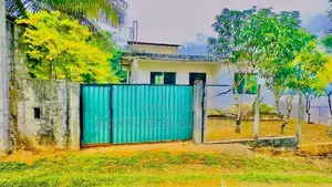 කොළඹ පූගොඩ බස් මාර්ගයට මීටර් 650 දිංචි නොවූ නව නිවස