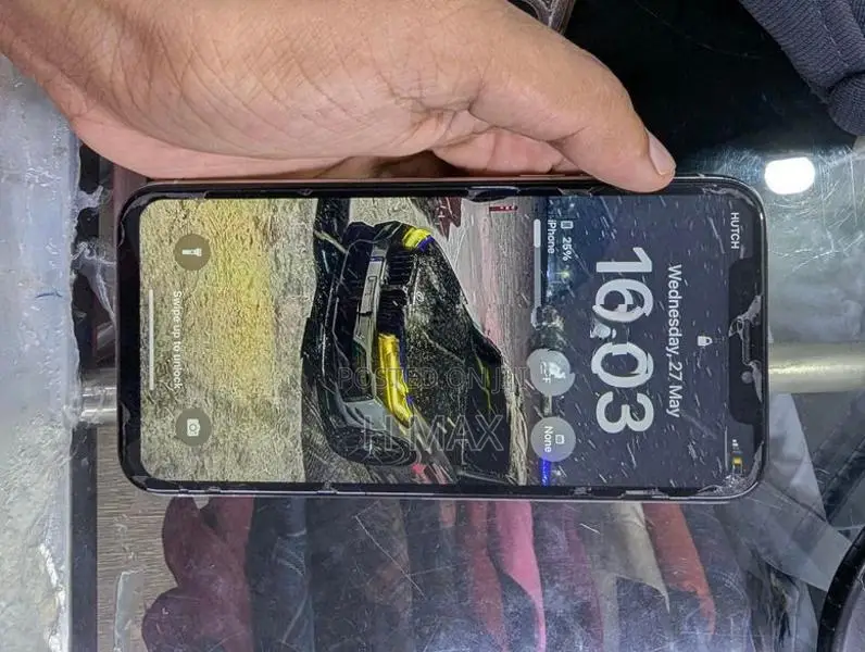 Apple iPhone X (Used)