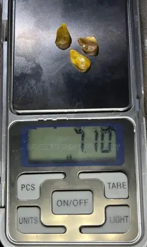 Natural Sapphire Gem