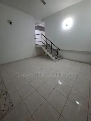 Apartment for Rent in Kadawatha