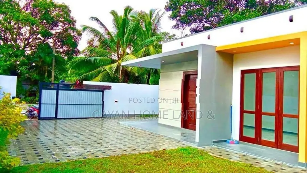 Single Storey Brand New Box House For Sale In Kahathuduwa