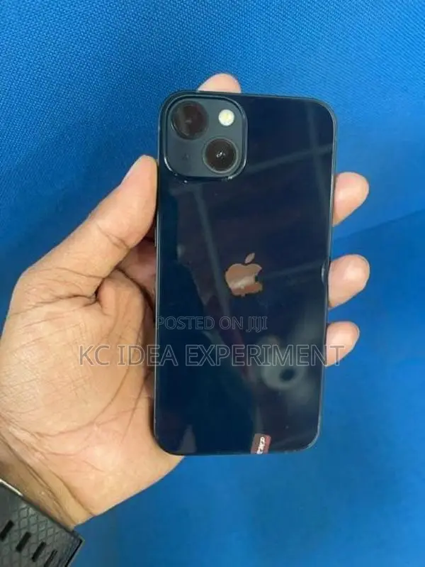 Apple iPhone 13 (Used)