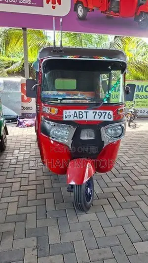 Bajaj RE 4 Stroke 2019