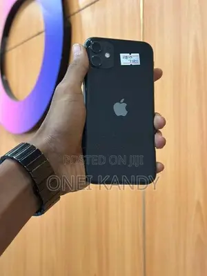 Apple iPhone 11 128GB (Used)