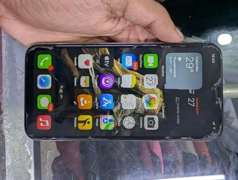 Apple iPhone X (Used)