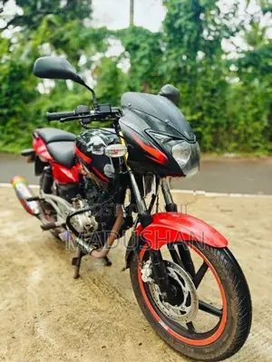 Bajaj Pulsar 180 2015
