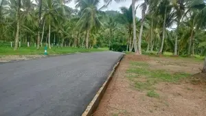Land for Sale in Kadawatha