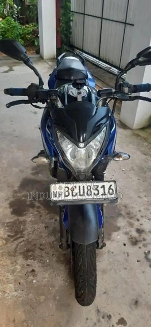 Bajaj Pulsar NS200 2015