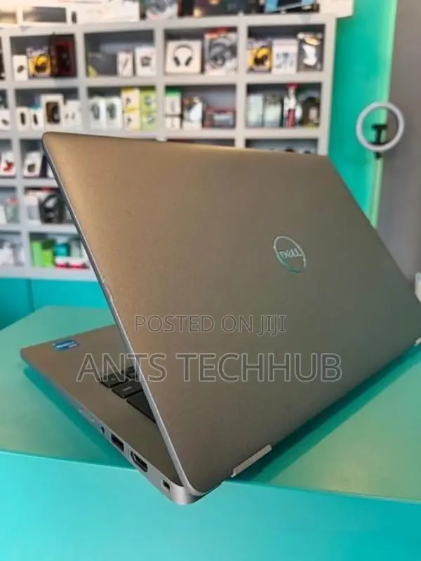 Dell Core i5 - 1135 G7 Laptop