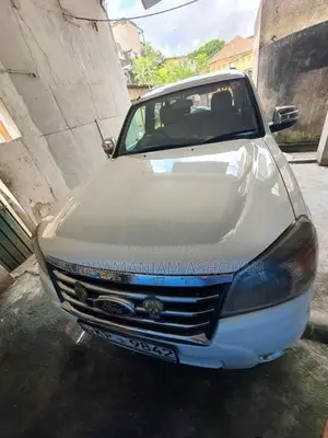 Ford Everest 2011