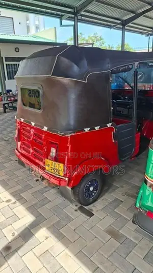 Bajaj RE 4 Stroke 2019