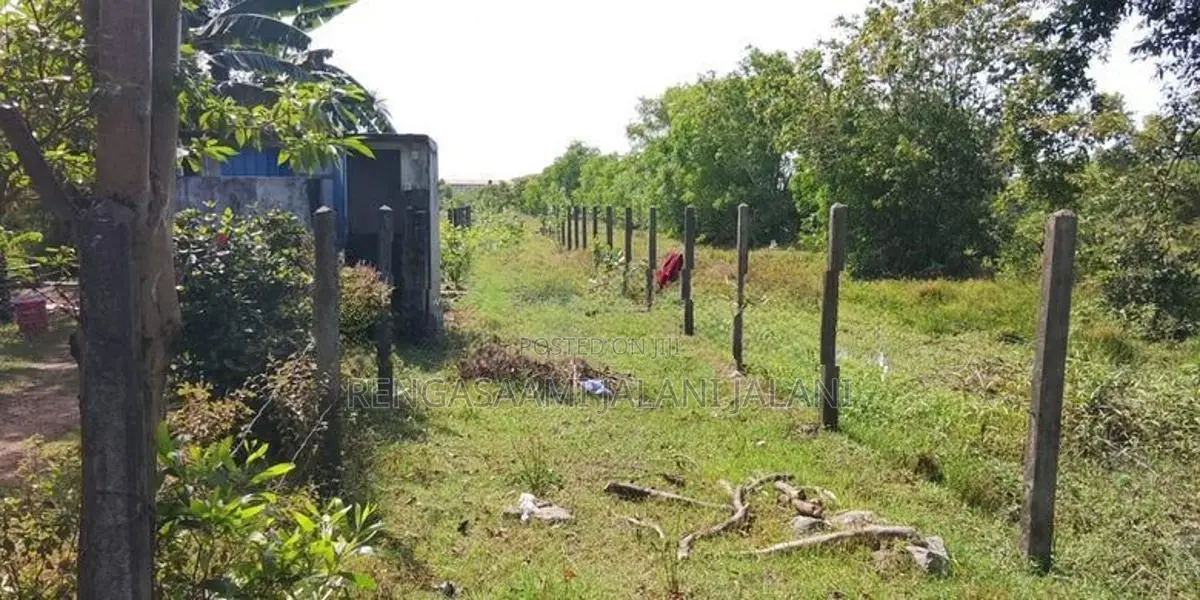 Land for Sale Trincomalee Road Karuvakkerney Valaichenai