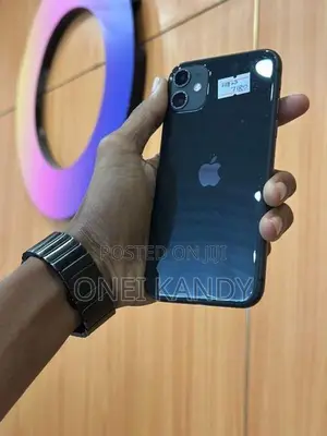 Apple iPhone 11 128GB (Used)