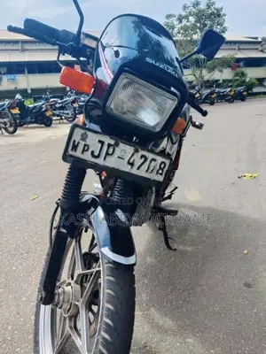Suzuki GS 125 2001