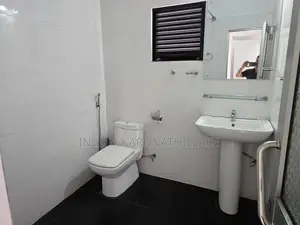 Kandy Commercial Building for Lease ව්‍යාපාරික ගොඩනැගිල්ලක් බදු දීමට