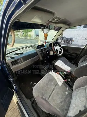 Mitsubishi Montero iO 2000