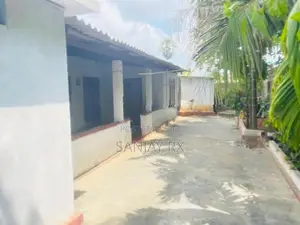 Land with House for Sale அச்சுவேலி
