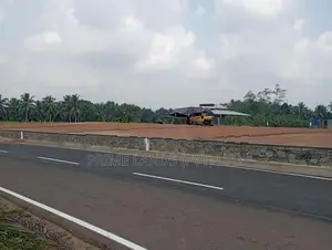 කොට්ටාව නගරයට මිනිත්තු 15 අගනා බිම්කොටස්