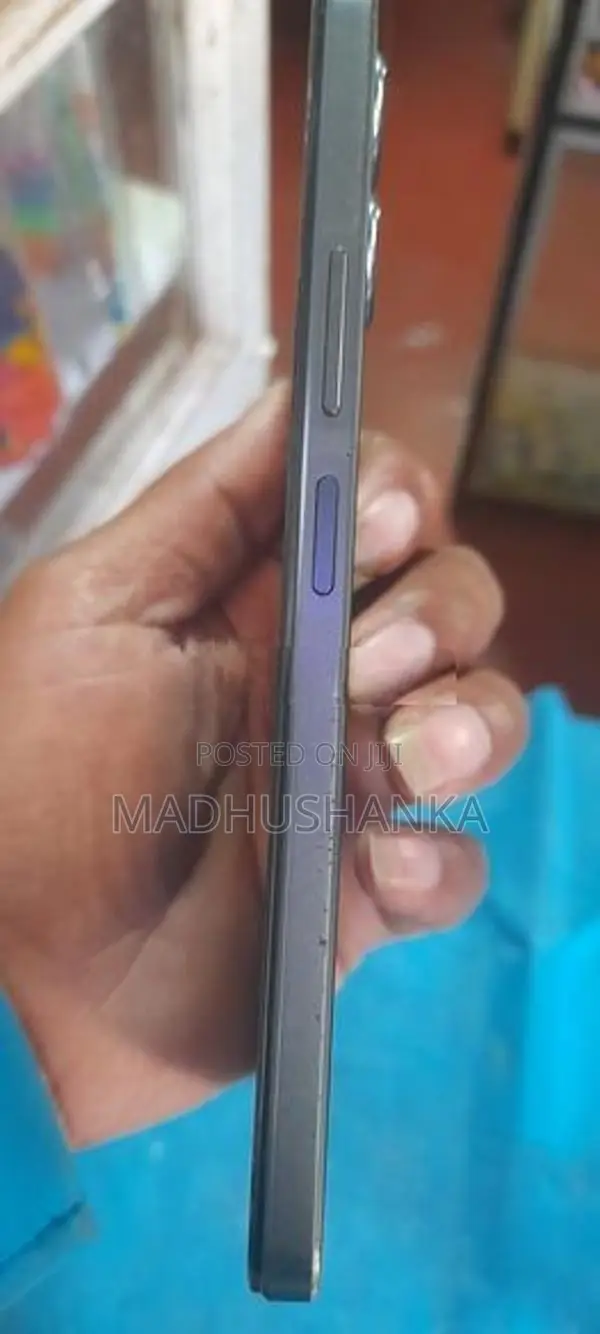 Vivo Y17 S limited Edition (Used)