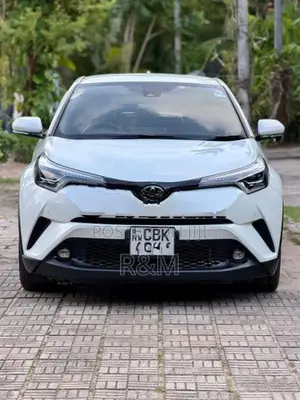 Toyota CHR NGX 10 2019