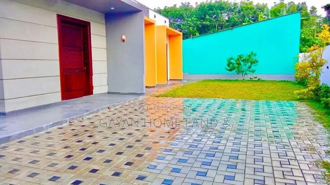 Single Storey Brand New Box House For Sale In Kahathuduwa