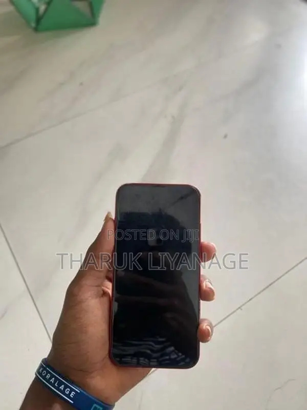 Apple iPhone 13 (Used)