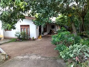 පිළියන්දල මහරගම පාරේ නිවසක් සහිත ඉඩමක් විකිණීමට